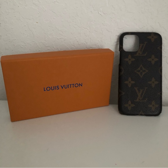 Louis Vuitton iPhone Case - Picture 2 of 5
